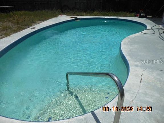 2nd image of 1109 Rosery Rd NE