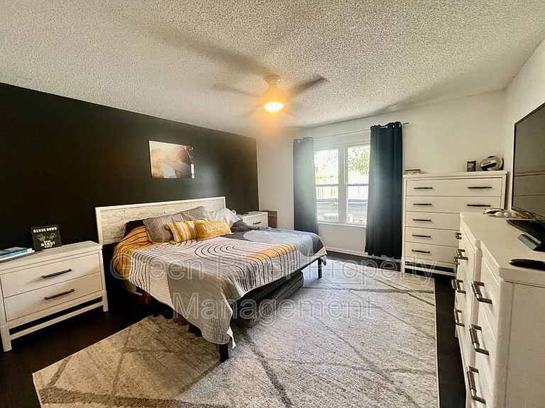 3352 Shelley Dr — Photo 19