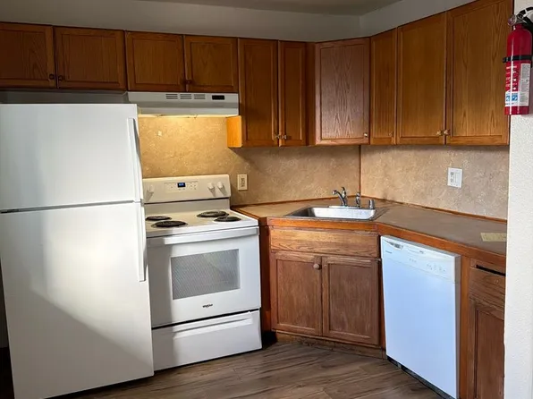 225 N Park Street - CDY, 225 N Park St #15, Anchorage, AK 99508