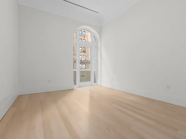 1165 Madison Avenue image 8 of 15