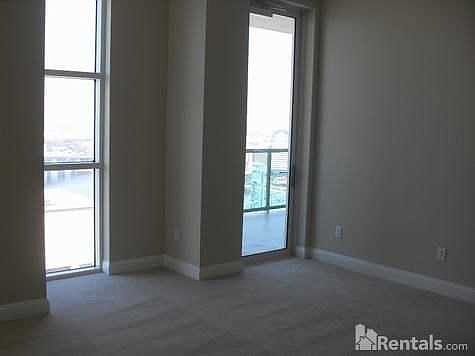 3rd image of 1431 Riverplace Blvd #3406