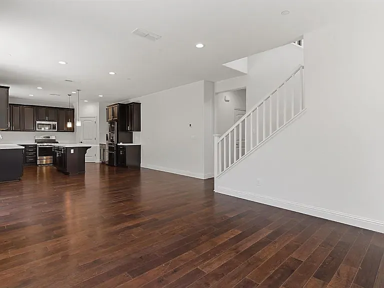 520 E Albertina Ave — Photo 15