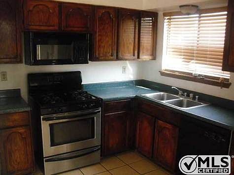 5th image of 1614 Leroy Bonse Dr