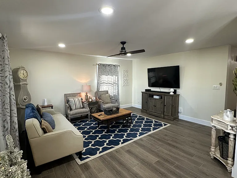 6178 Graceland Cir — Photo 14