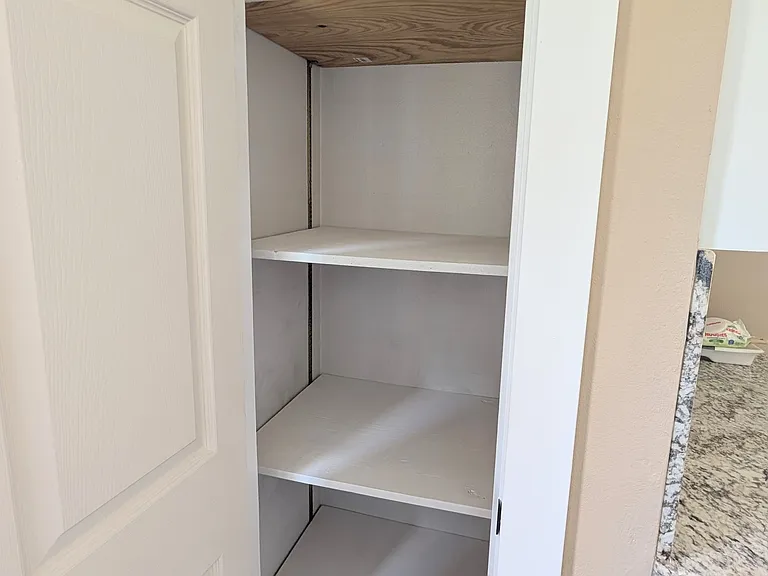 1504 Woodbine Dr — Photo 13
