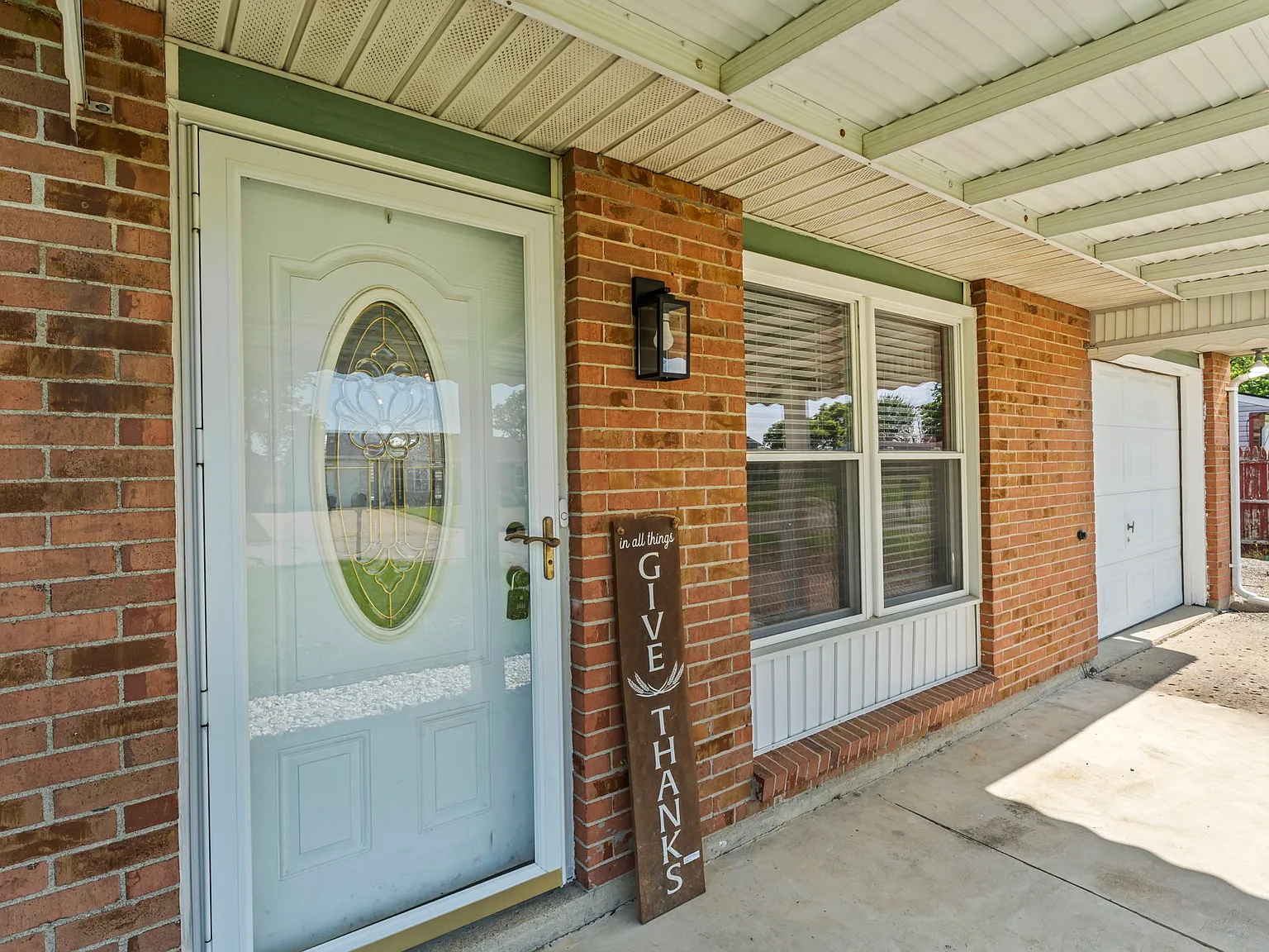 3 bed, 1008 sqft, $1,400 — Photo 3