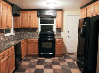 233 N Fisher Ave, Blackfoot, ID 83221