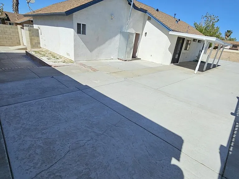 4206 E Avenue Q14 — Photo 15