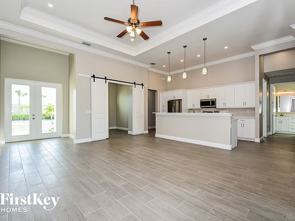 2nd image of 1828 SE 15th Pl