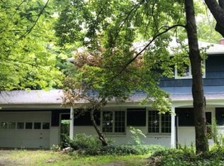 5169 S Freeman Rd, Orchard Park, NY 14127
