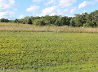 9500 Iosco Ridge Dr, Gregory, MI 48137