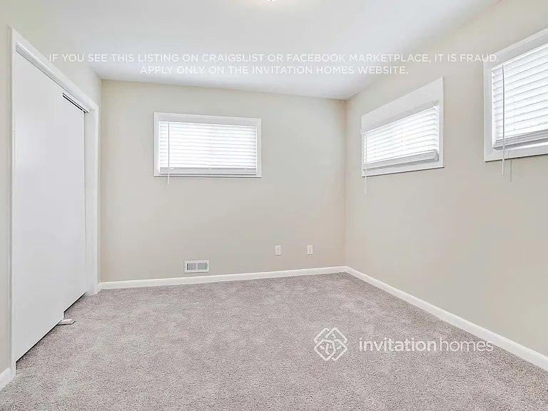 562 Collingwood Dr — Photo 17