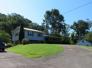 6678 Merritts Creek Rd, Huntington, WV 25702