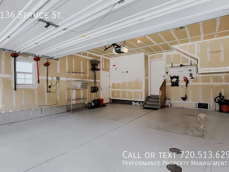 2136 Spruce St — Photo 18