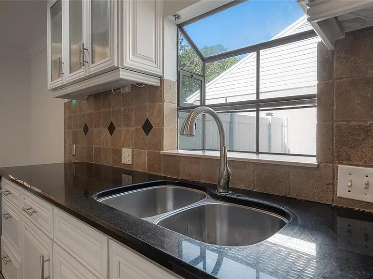 5026 Cypress Trace Dr — Photo 8