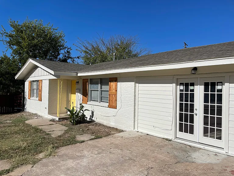5504 Manor Rd — Photo 24