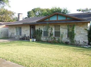 1212 Woodcrest Ln, Hutchins, TX 75141