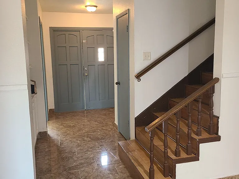 12020 Maplerock St — Photo 2