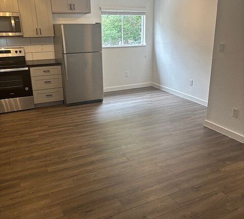 5th image of 306 Stratford St APT 12