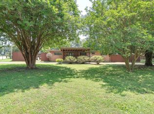 2704 Elmore Park Rd, Bartlett, TN 38134
