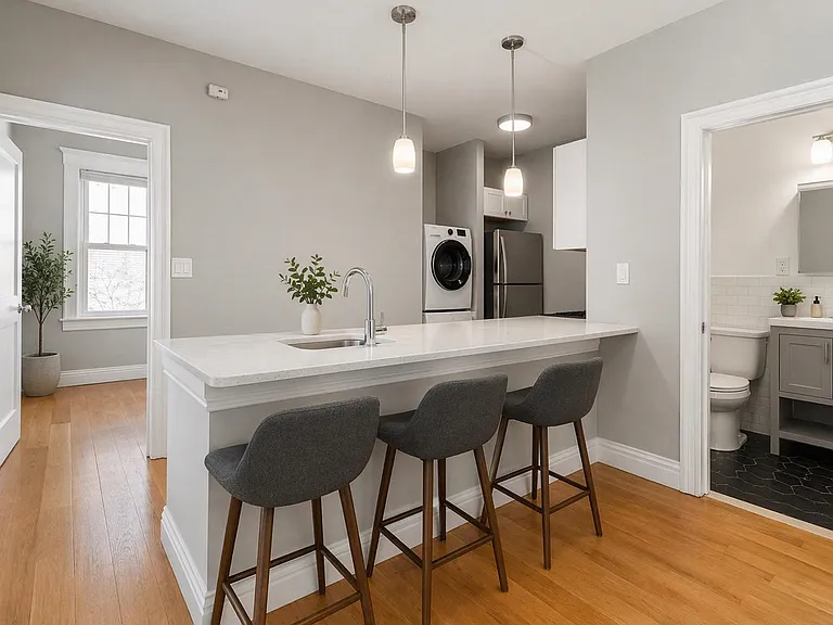 29 Milton Ave #2 — Photo 3