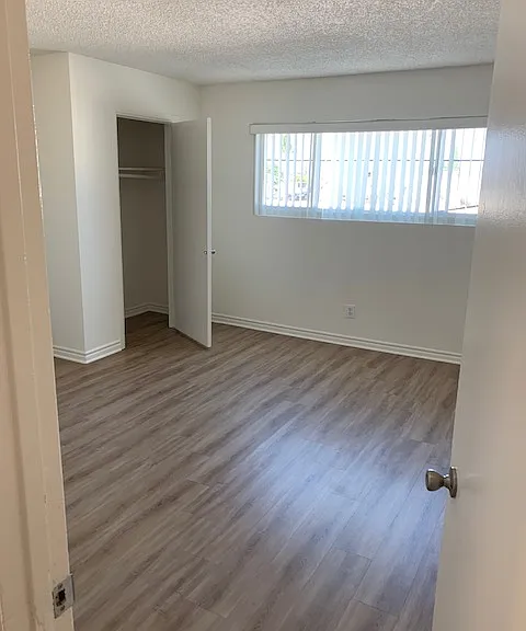 Park Cerritos Apartments — Photo 4