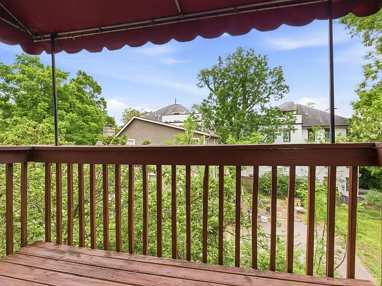 515 Chesterfield Ave #1 — Photo 23