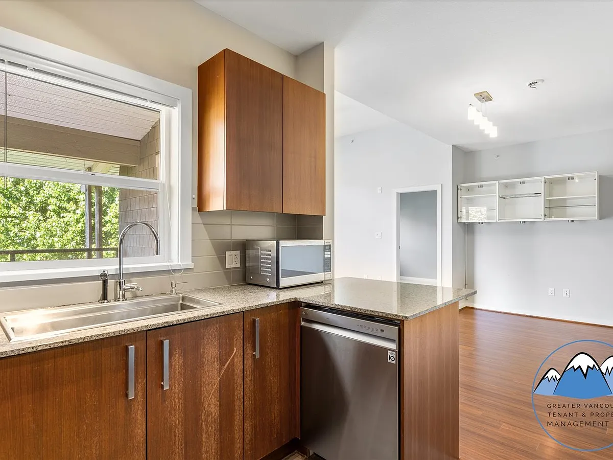 Building Photo - 5775 Irmin St #420