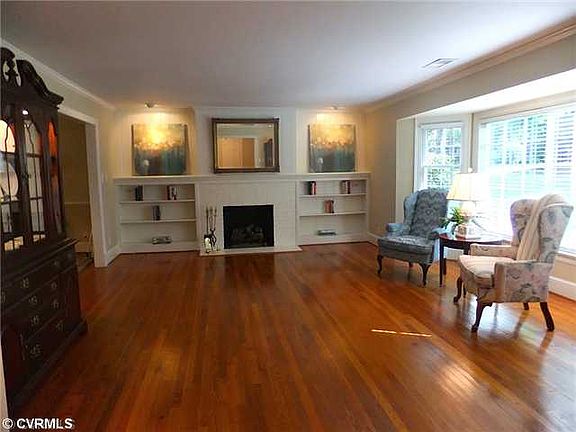 3rd image of 206 Santa Clara Dr