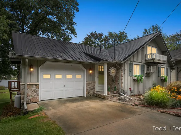 12916 S Lake Breeze, Sand Lake, MI 49343