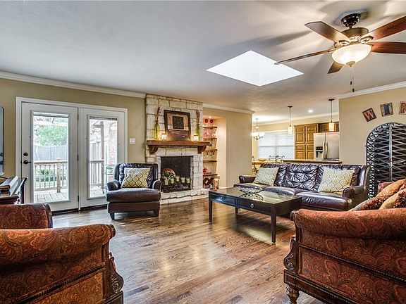 5th image of 1207 Elmwood Dr