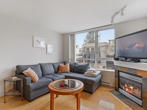 4th image of 1485 W 6th Ave #210