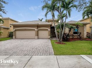 12748 SW 21st St, Hollywood, FL 33027