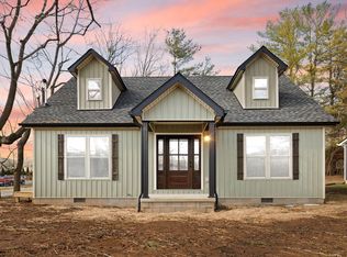 220 Newcomb Ave, Mount Vernon, KY 40456