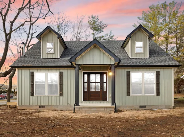 220 Newcomb Ave, Mount Vernon, KY 40456