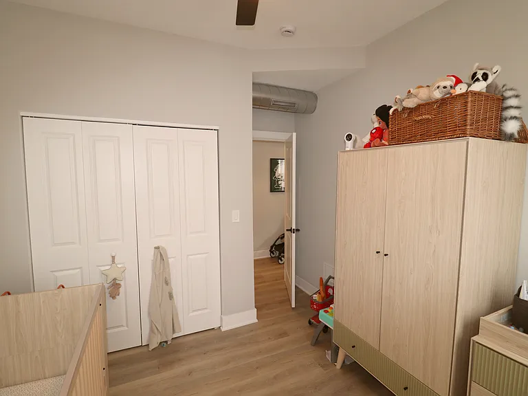 2401 N Kedzie Blvd #1 — Photo 16