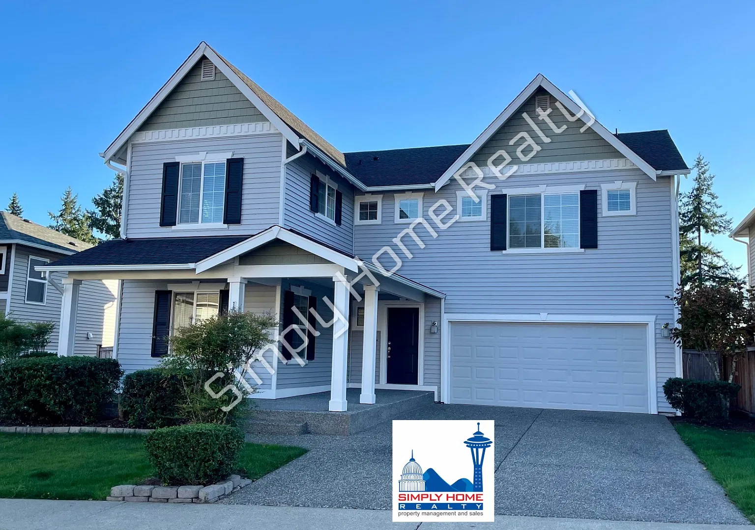 Beautiful and Spacious 4 Bedroom Home in Dupont! — Photo 2