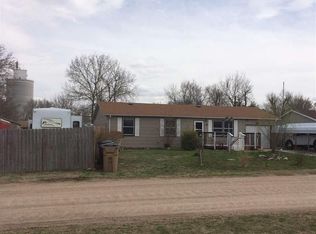10 S Pierce St, Nickerson, KS 67561