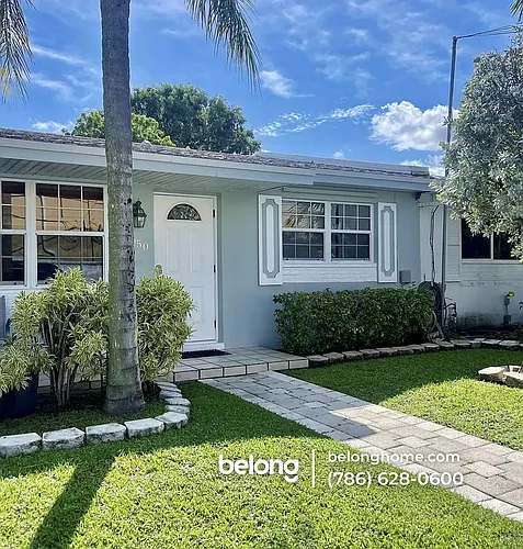 17650 NW 77th Ct Photo 1