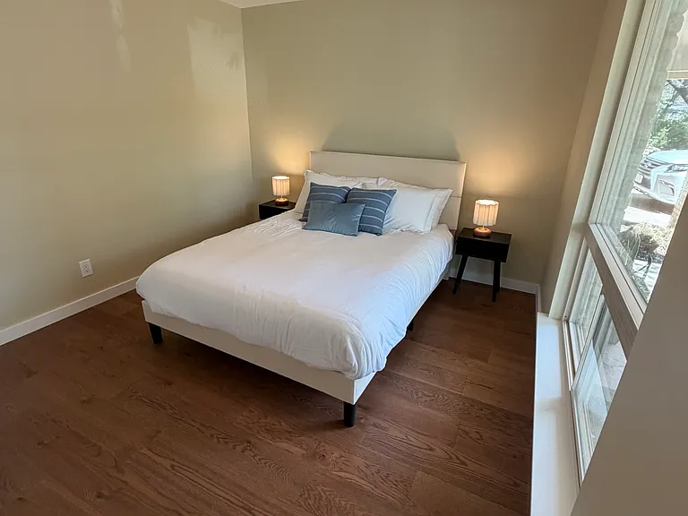 2504 Deerfoot Trl — Photo 32