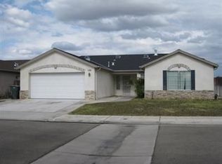 1744 N Carnegie Ave, Fresno, CA 93722