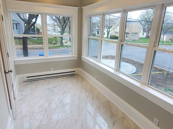 5th image of 1400 Girard Ave N #1