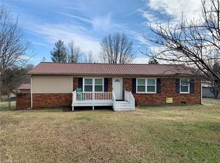 4228 Valley Cir, Thomasville, NC 27360