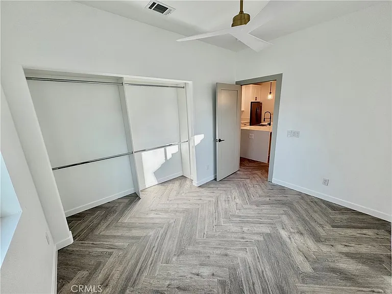 2643 Summerchase Ave #B — Photo 12