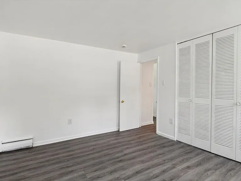 51 Oakland Ave — Photo 15
