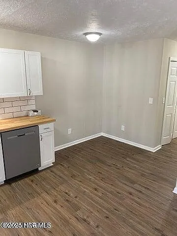 335 W Wisconsin Ave — Photo 5