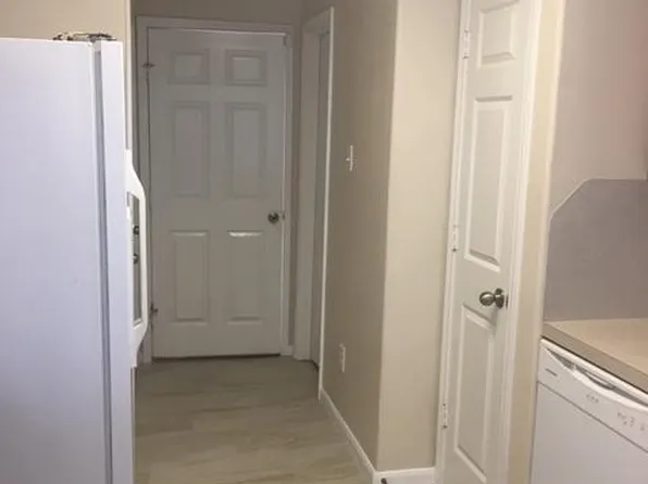 5498 S Buffalo Cir, Willis, TX 77378