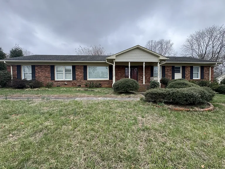 1032 Belmorrow Dr — Photo 1