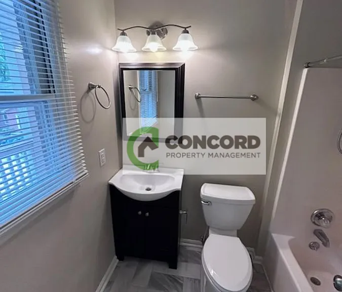 1001 Yanceyville St #C — Photo 10
