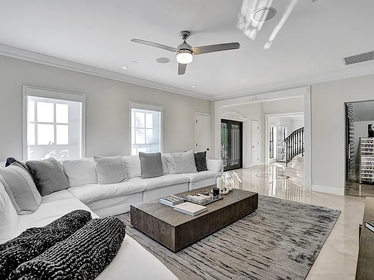 73 Nurmi Dr — Photo 10